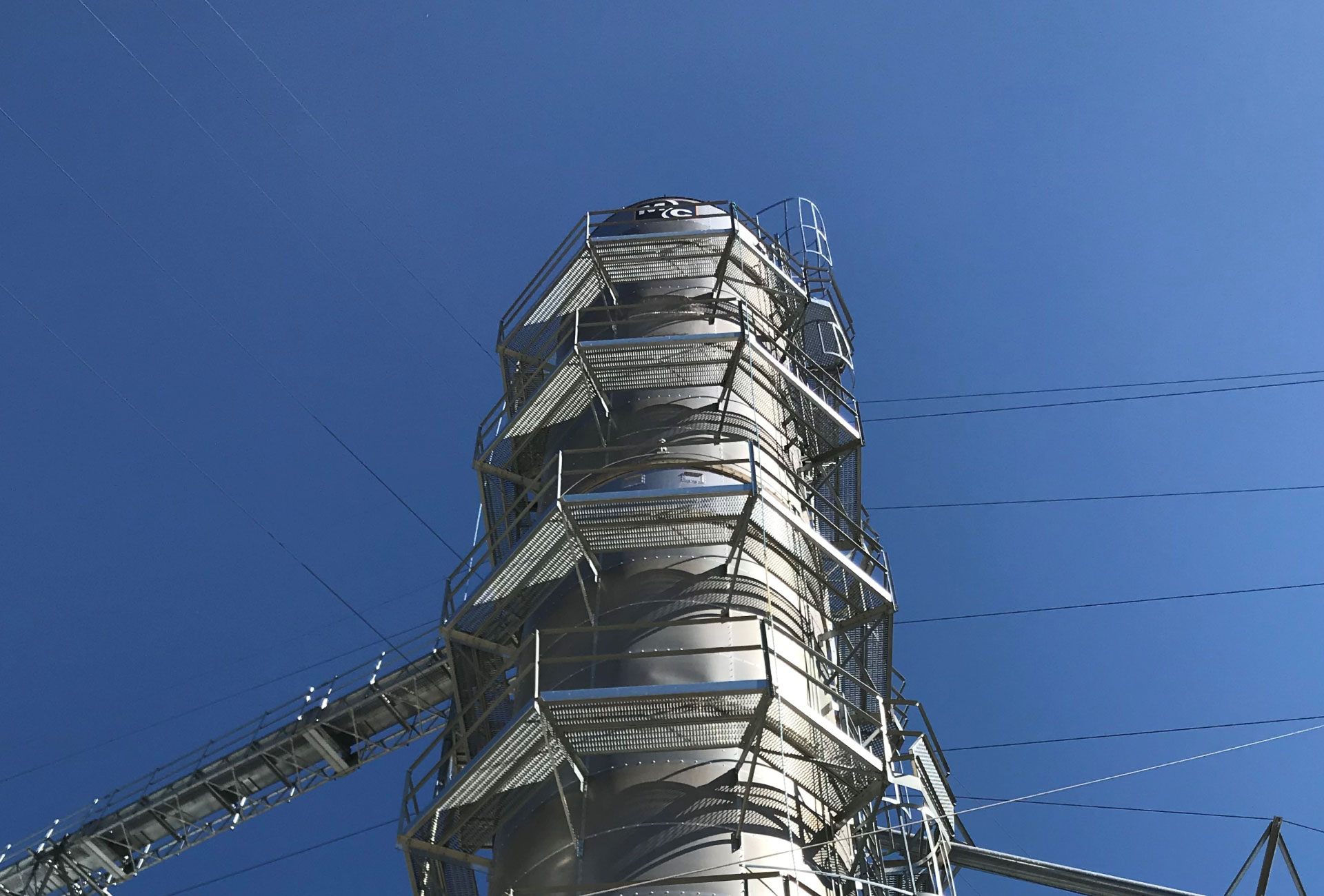 Séchoirs Tour de 10', 12' et 18'. Capacité de 455-5,100 Boisseau/Heure